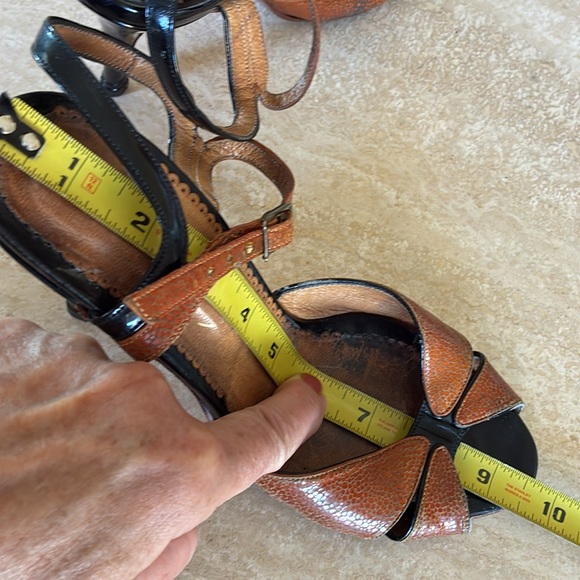 NEOTANGO Argentine Tango shoes, black patent leather/rust lizard, open toe 8 GUC - Picture 13 of 17
